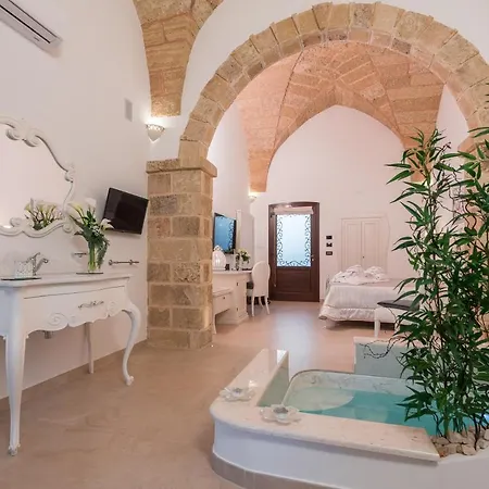 Donna Fiora Antica Dimora Bed & Breakfast 2*